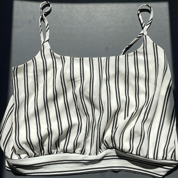 Striped Open Back Top - Picture 1 of 3